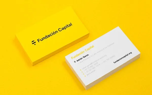 Card visit màu vàng đẹp